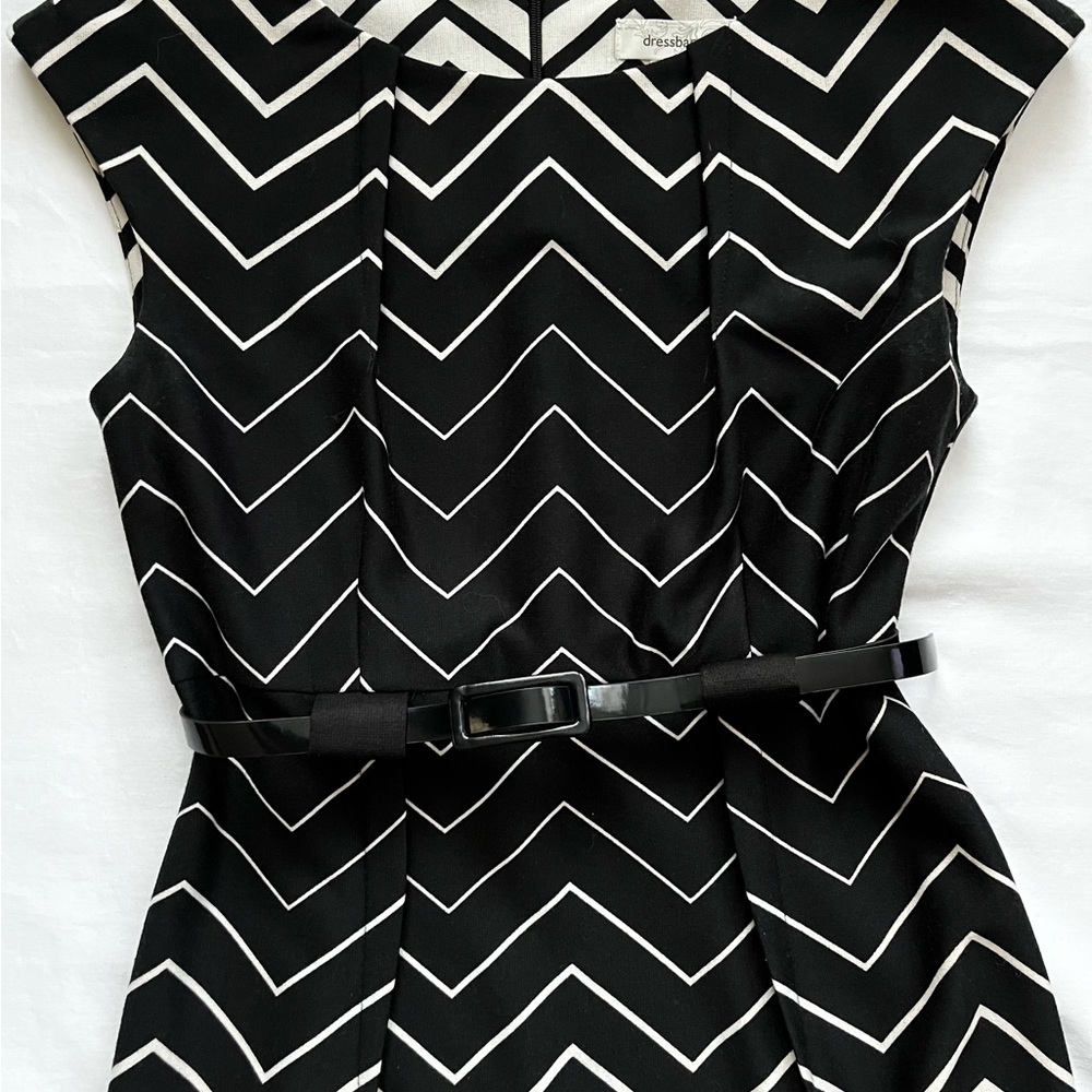 Black and White Sleeveless Sheath Midi Dress - Picture 5 of 13